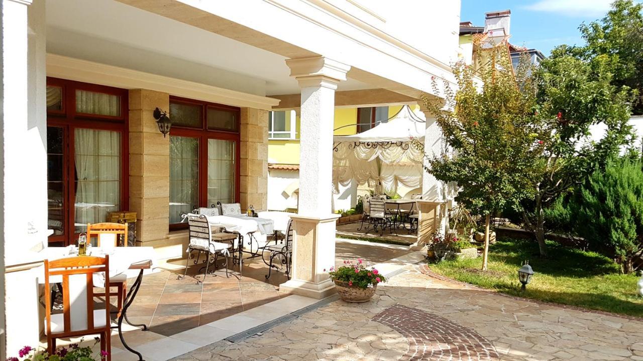 Hotel Green Garden Шумен Экстерьер фото